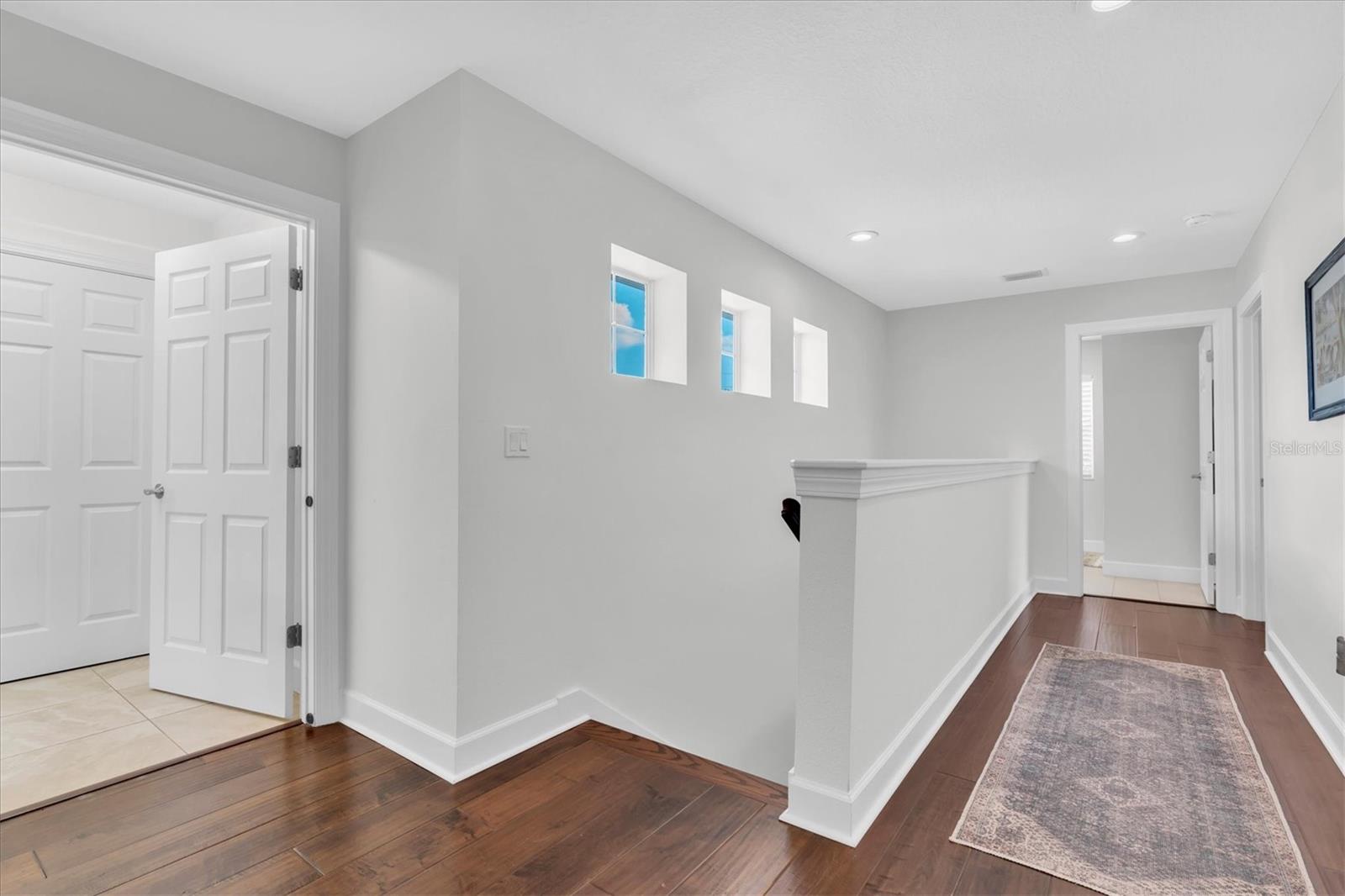 EAGLE CREST - Residential