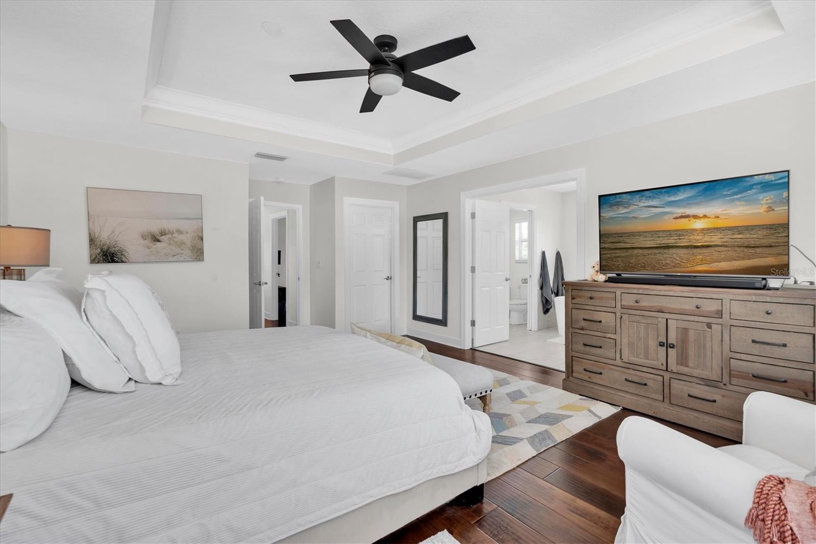 EAGLE CREST - Residential