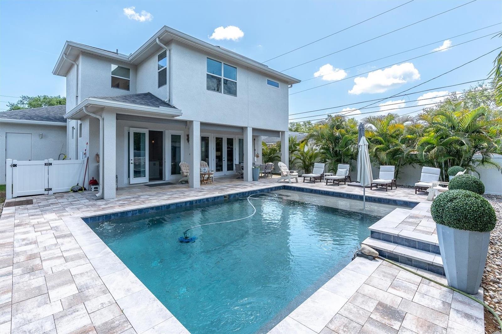 EAGLE CREST - Residential