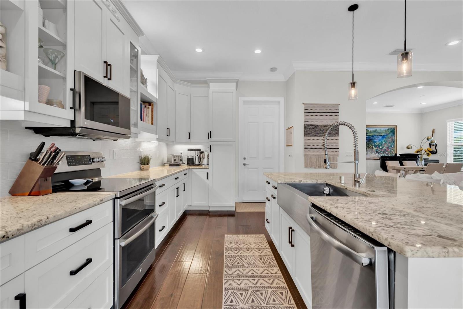 EAGLE CREST - Residential