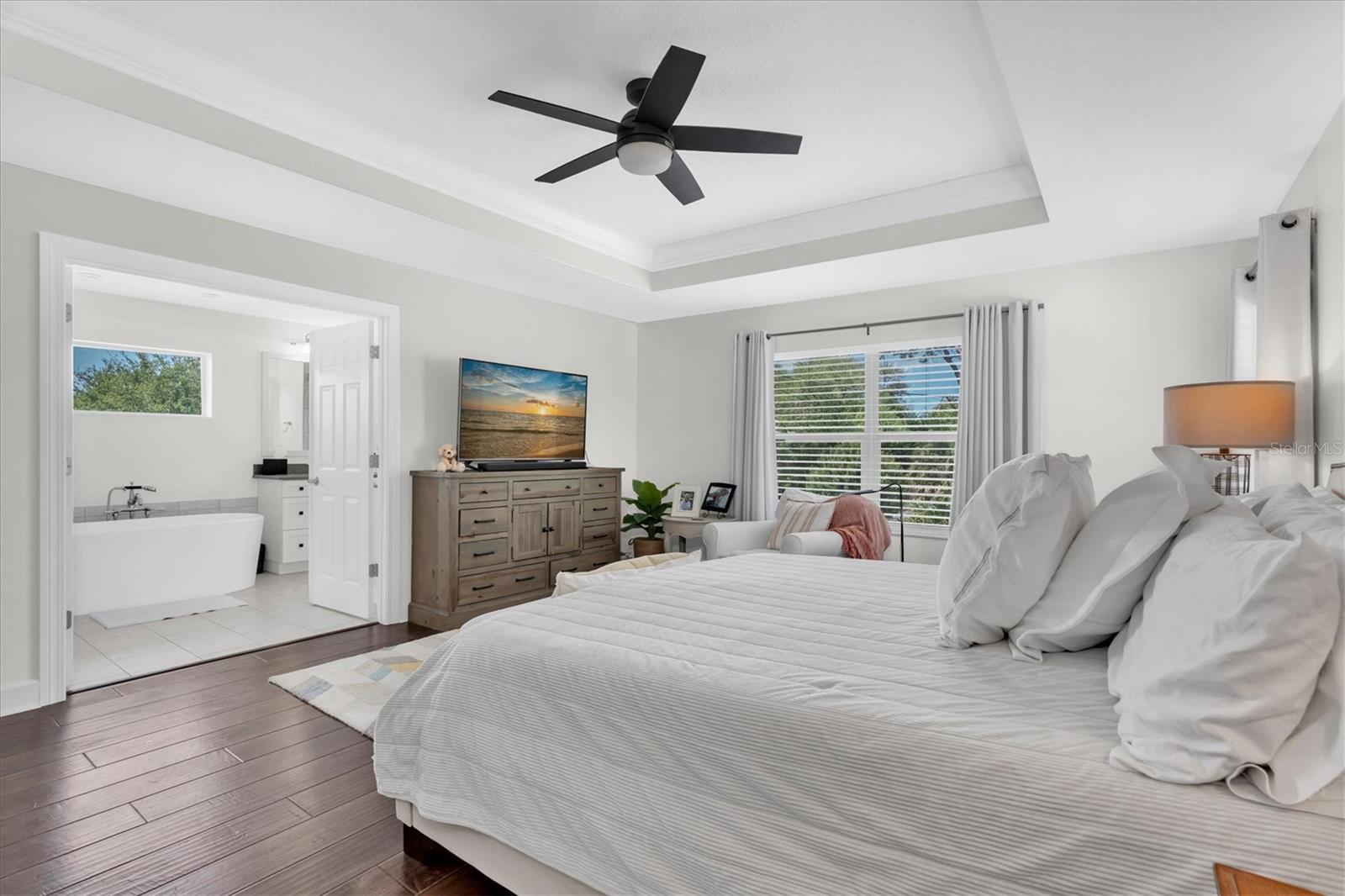 EAGLE CREST - Residential