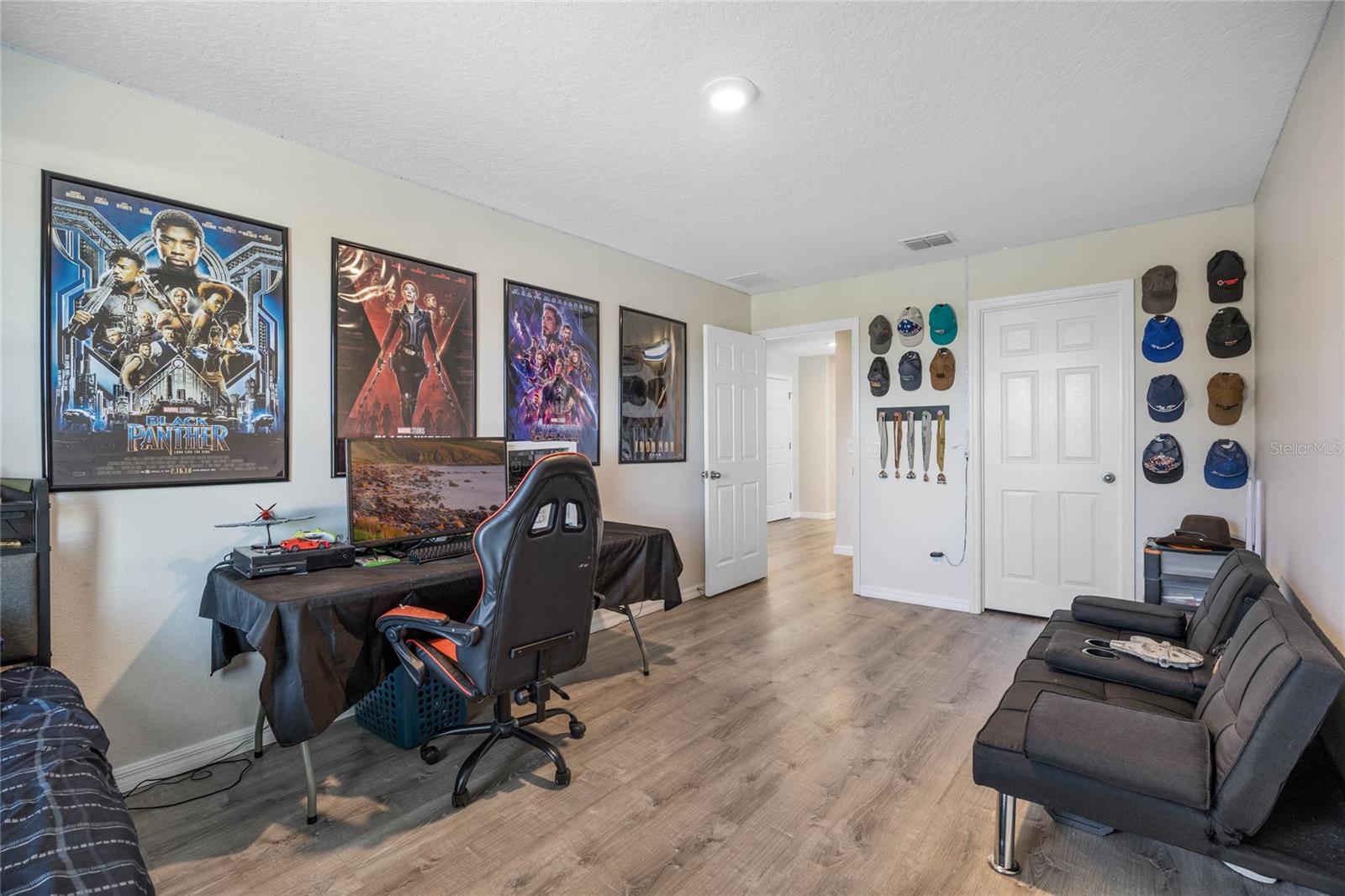 CHELSEA PARK AT WEST HAVEN - Residential