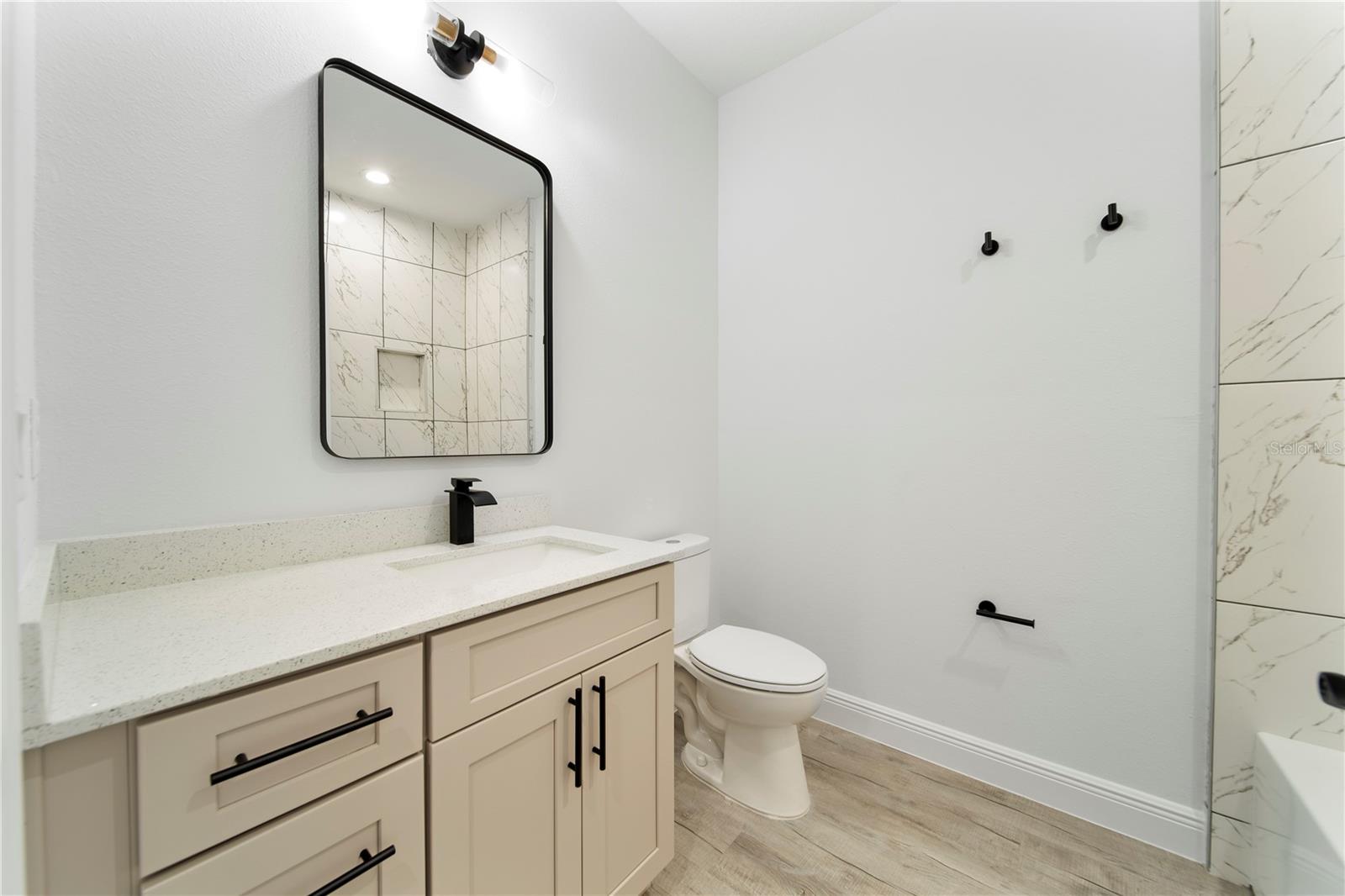 PORT MALABAR UNIT 25 - Residential Lease