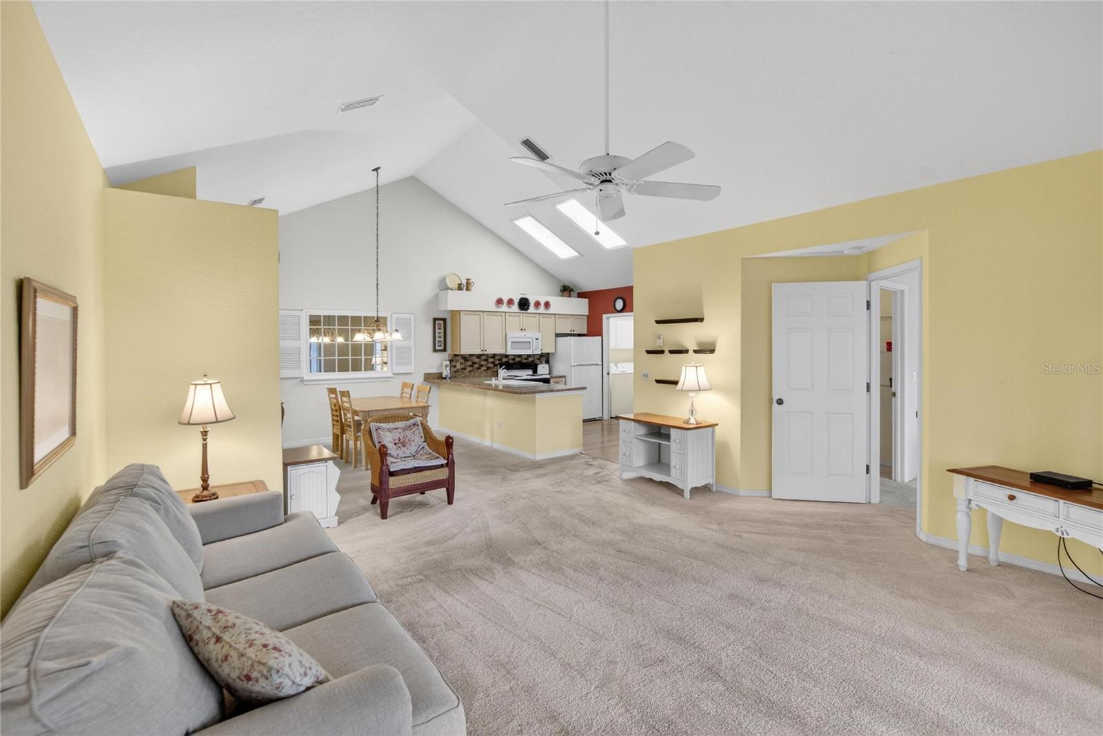 FAIRWAY PALMS A CONDO - Residential