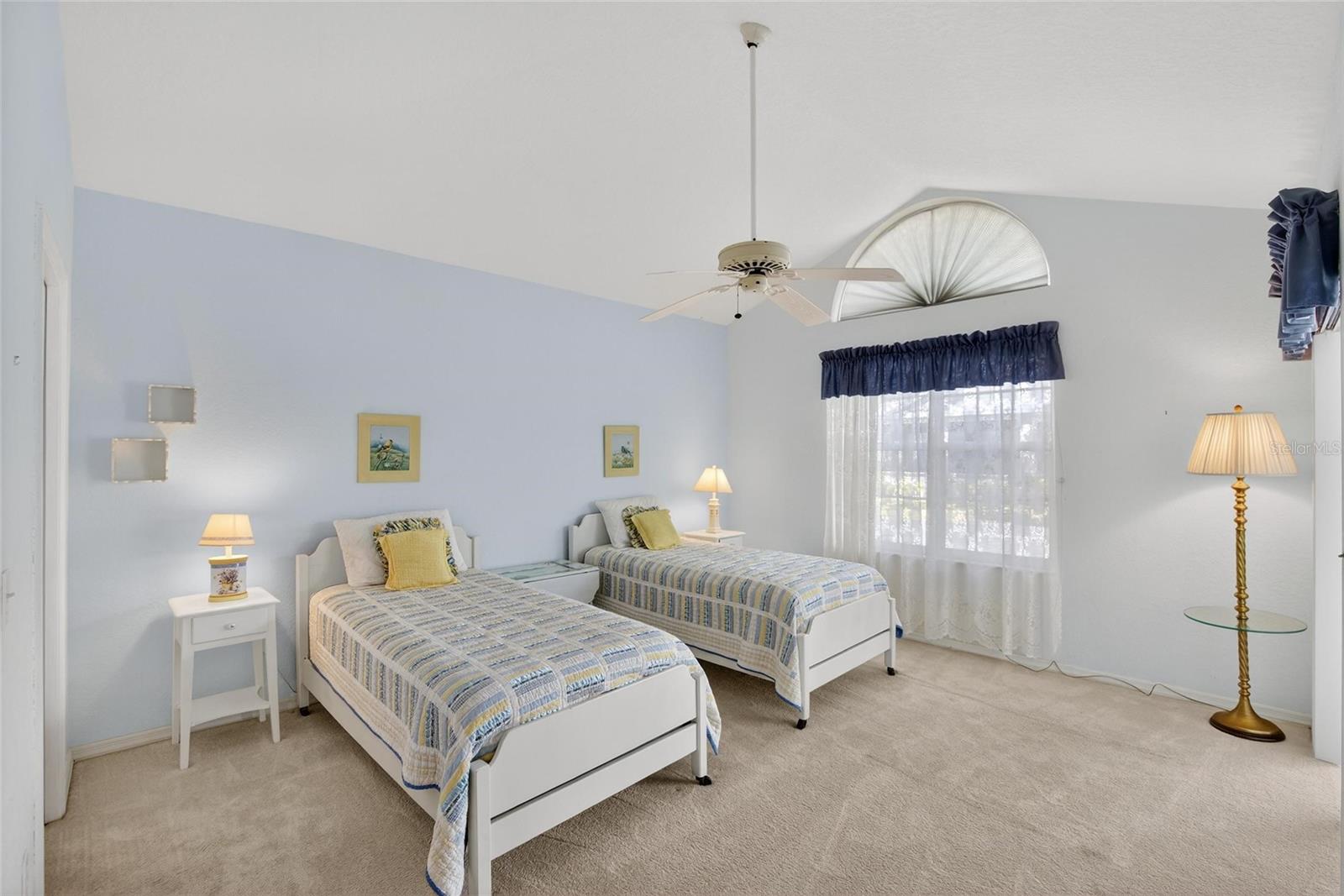 FAIRWAY PALMS A CONDO - Residential