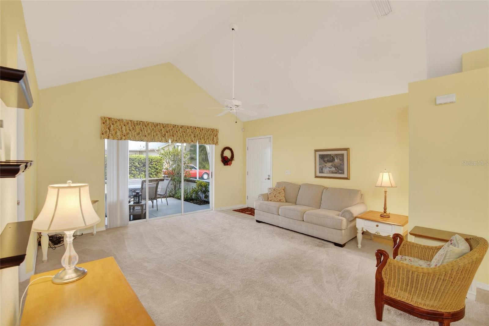 FAIRWAY PALMS A CONDO - Residential