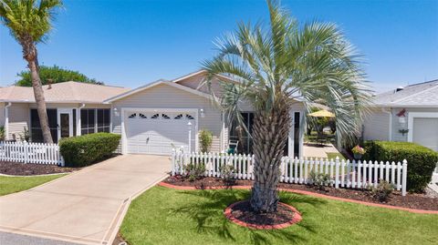 Photo of 2437 Southern Oak Street, The Villages, FL 32162 (MLS # G5112105)