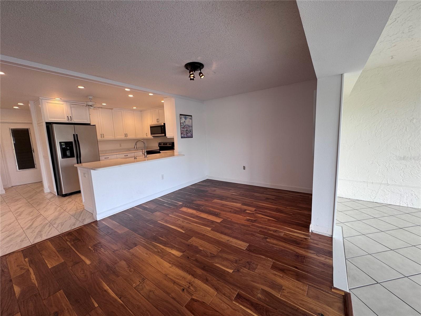 PALM-AIRE AT SARASOTA 9-A - Residential