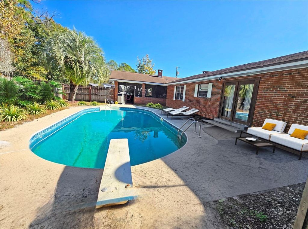 Photo of 12046 Us-301, Hampton, FL 32044 (MLS # GC535654)