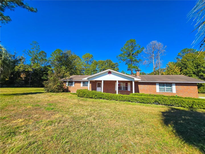 Photo 1 of 18 — 12046 US-301, HAMPTON, FL 32044