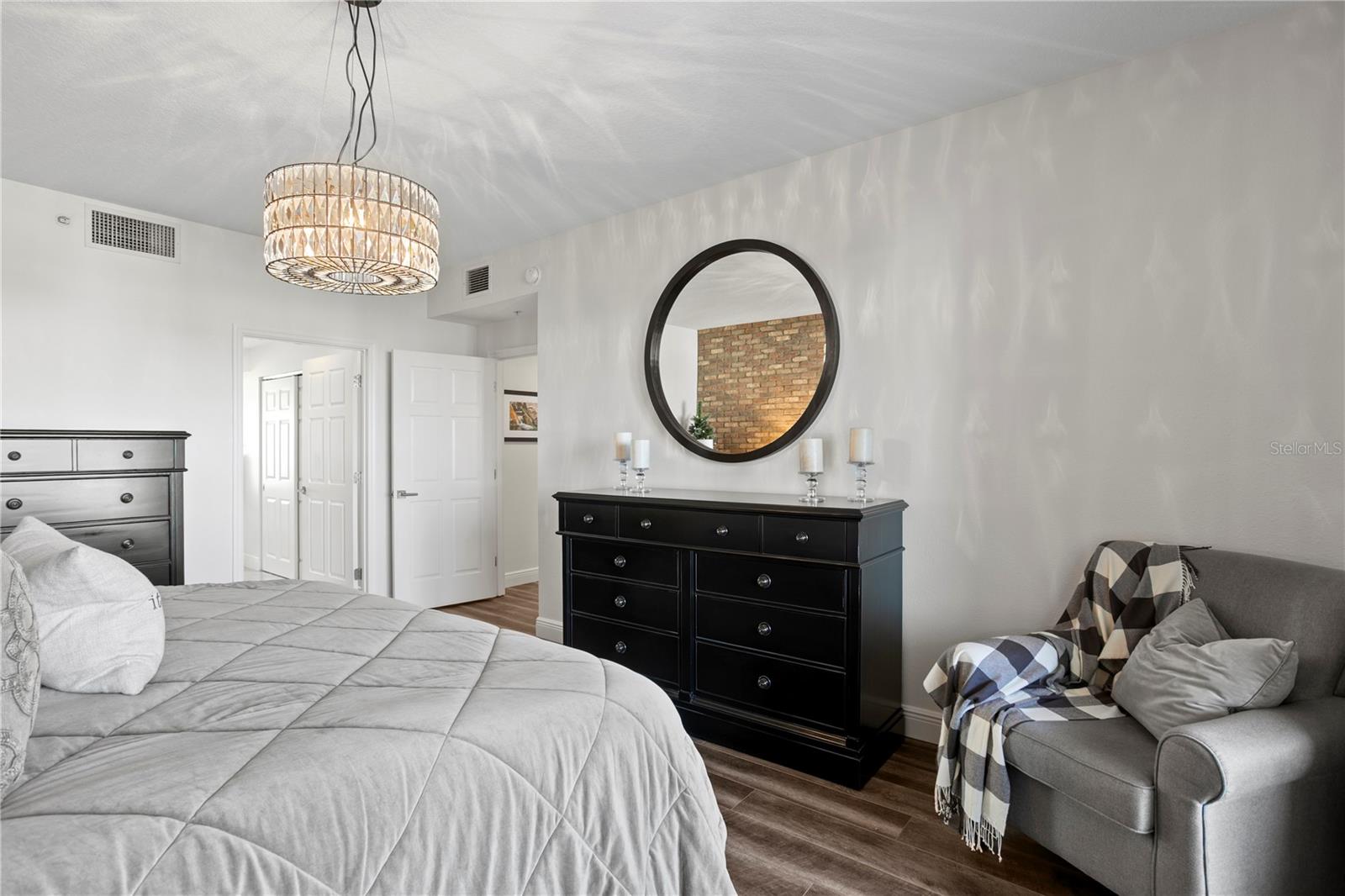 THE GRANDVIEW A CONDO - Residential