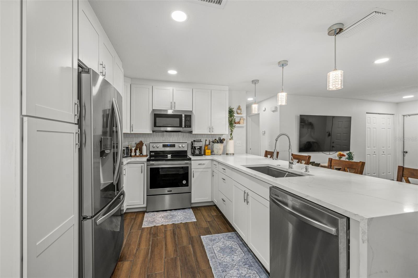 CARROLLWOOD MEADOWS UNIT VIII - Residential