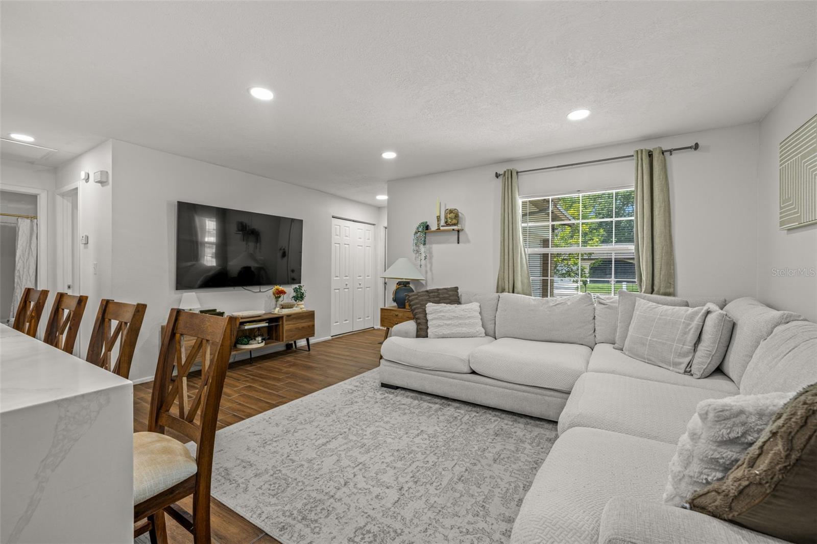 CARROLLWOOD MEADOWS UNIT VIII - Residential