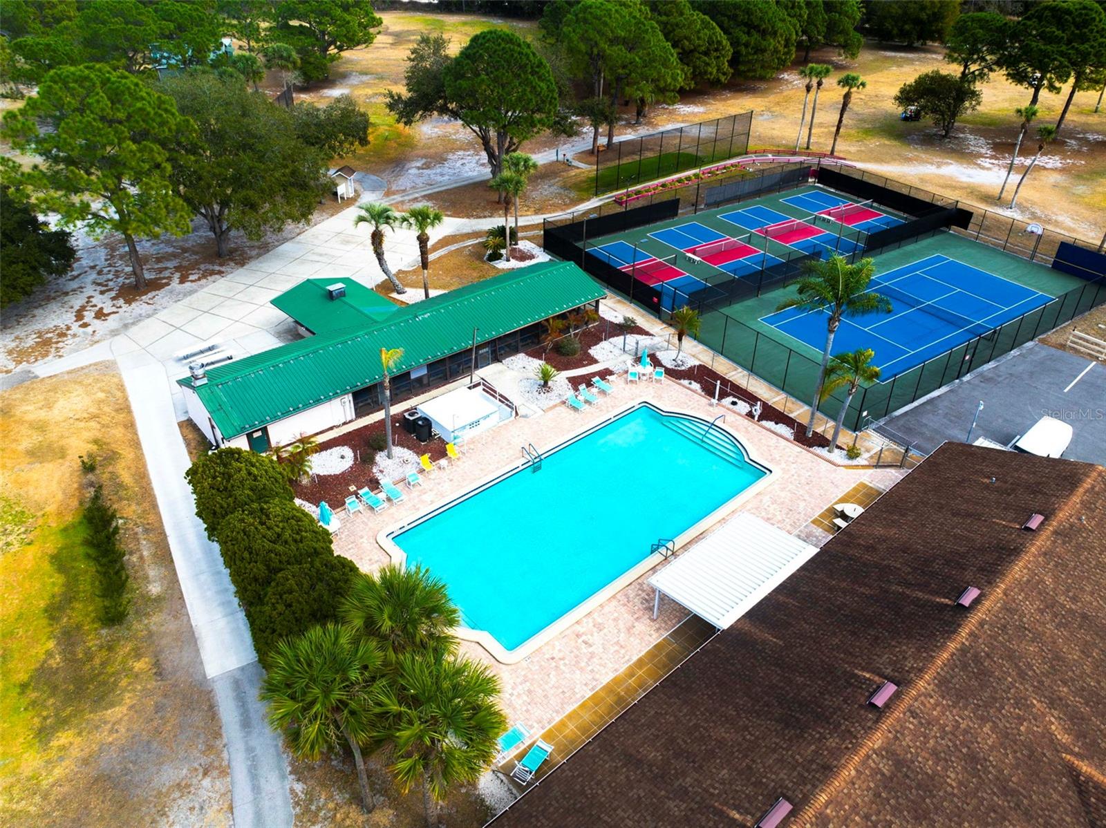 KOVE ESTATES COOP - Residential