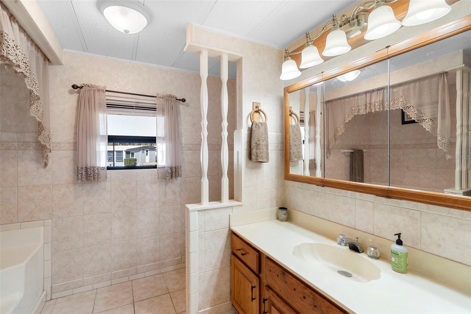 KOVE ESTATES COOP - Residential