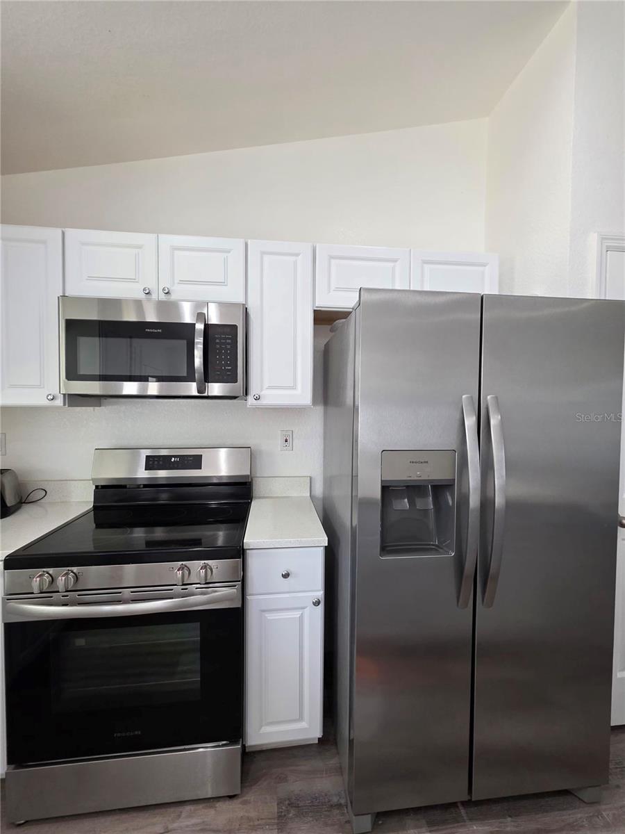 OCALA RDG UN #7 - Residential Lease