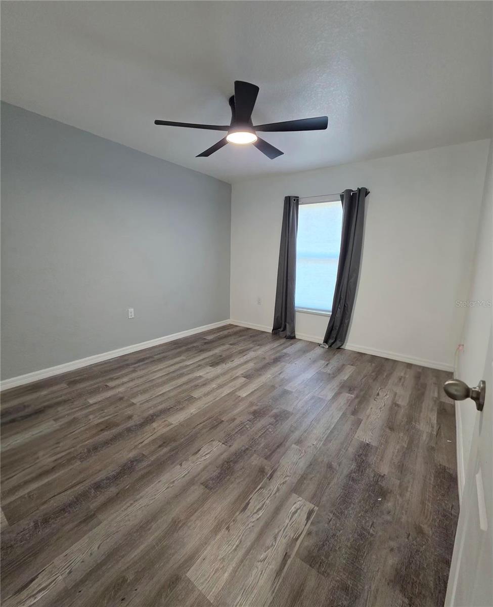 OCALA RDG UN #7 - Residential Lease