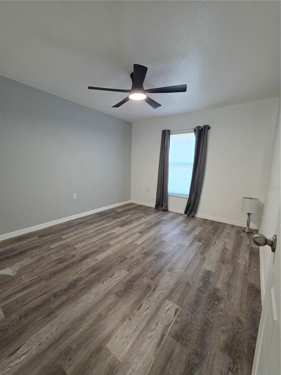 OCALA RDG UN #7 - Residential Lease