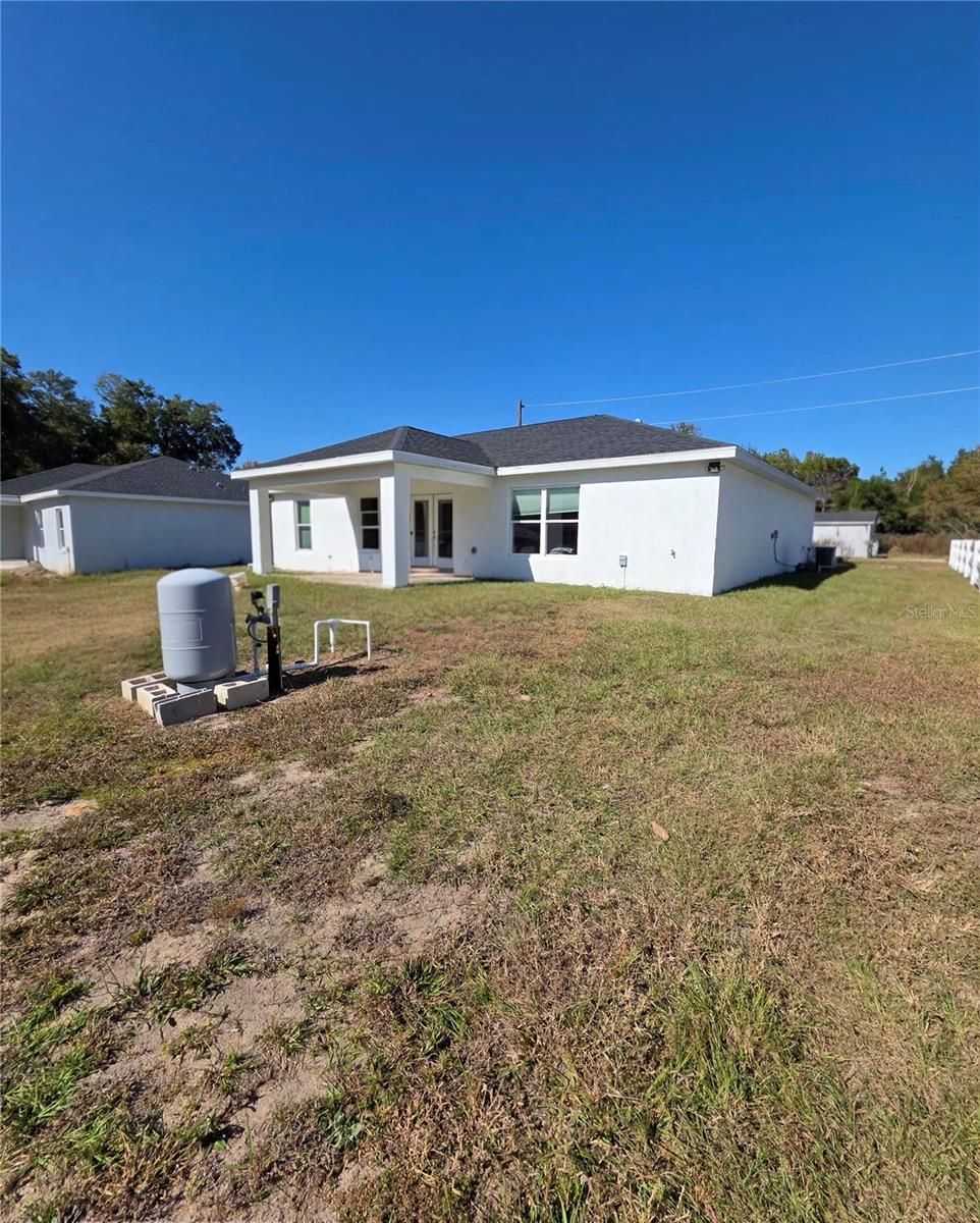 OCALA RDG UN #7 - Residential Lease