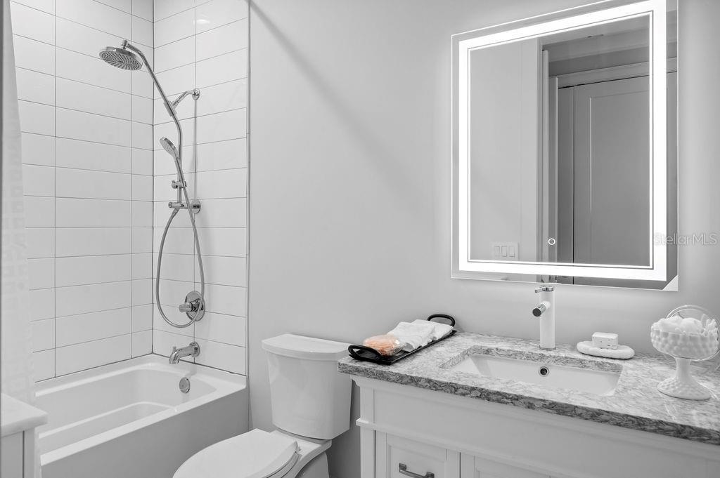 VALENCIA ROSEMARY PLACE TOWNSH - Residential