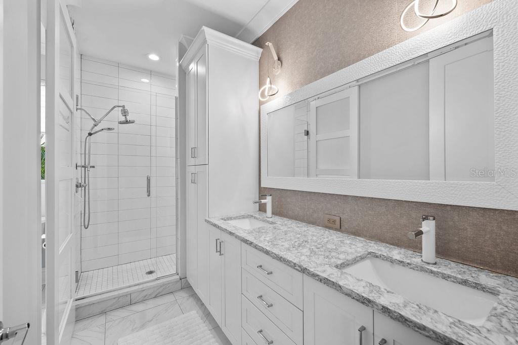 VALENCIA ROSEMARY PLACE TOWNSH - Residential