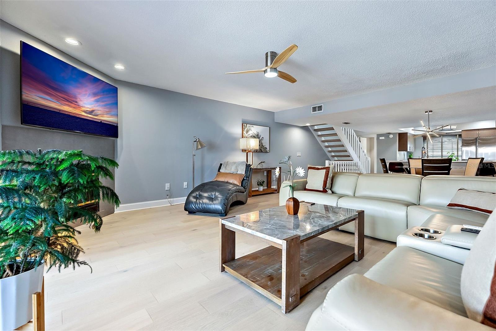 PALM ISLAND TWNHMS - Residential