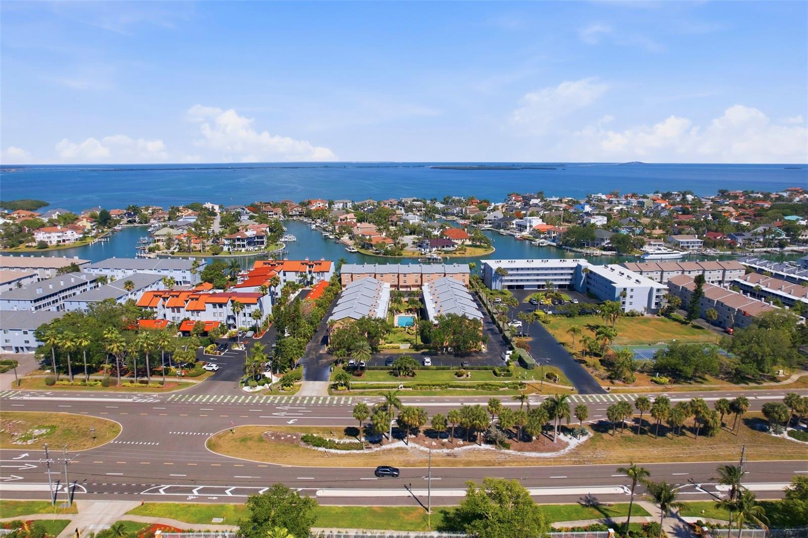 PALM ISLAND TWNHMS - Residential