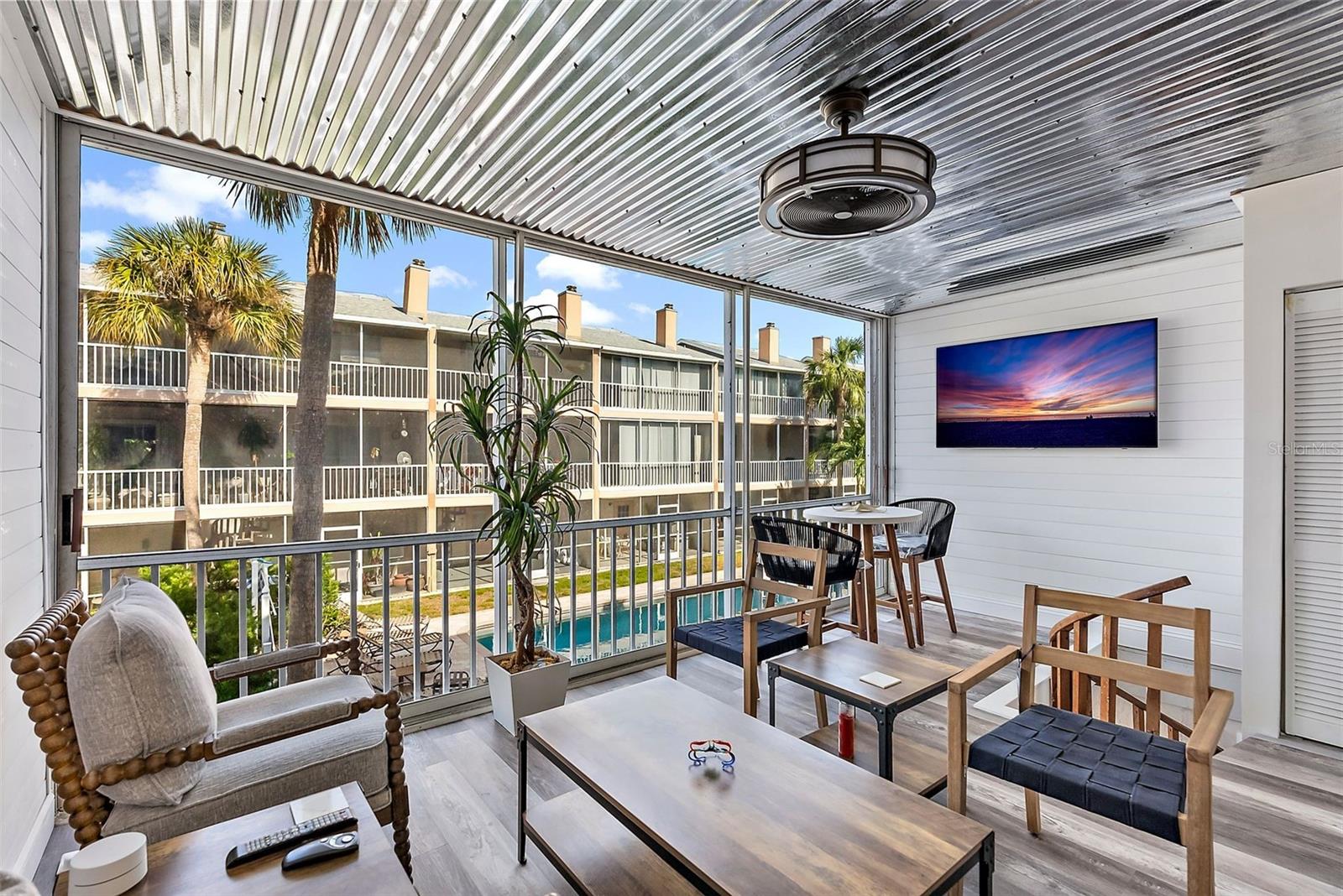 PALM ISLAND TWNHMS - Residential
