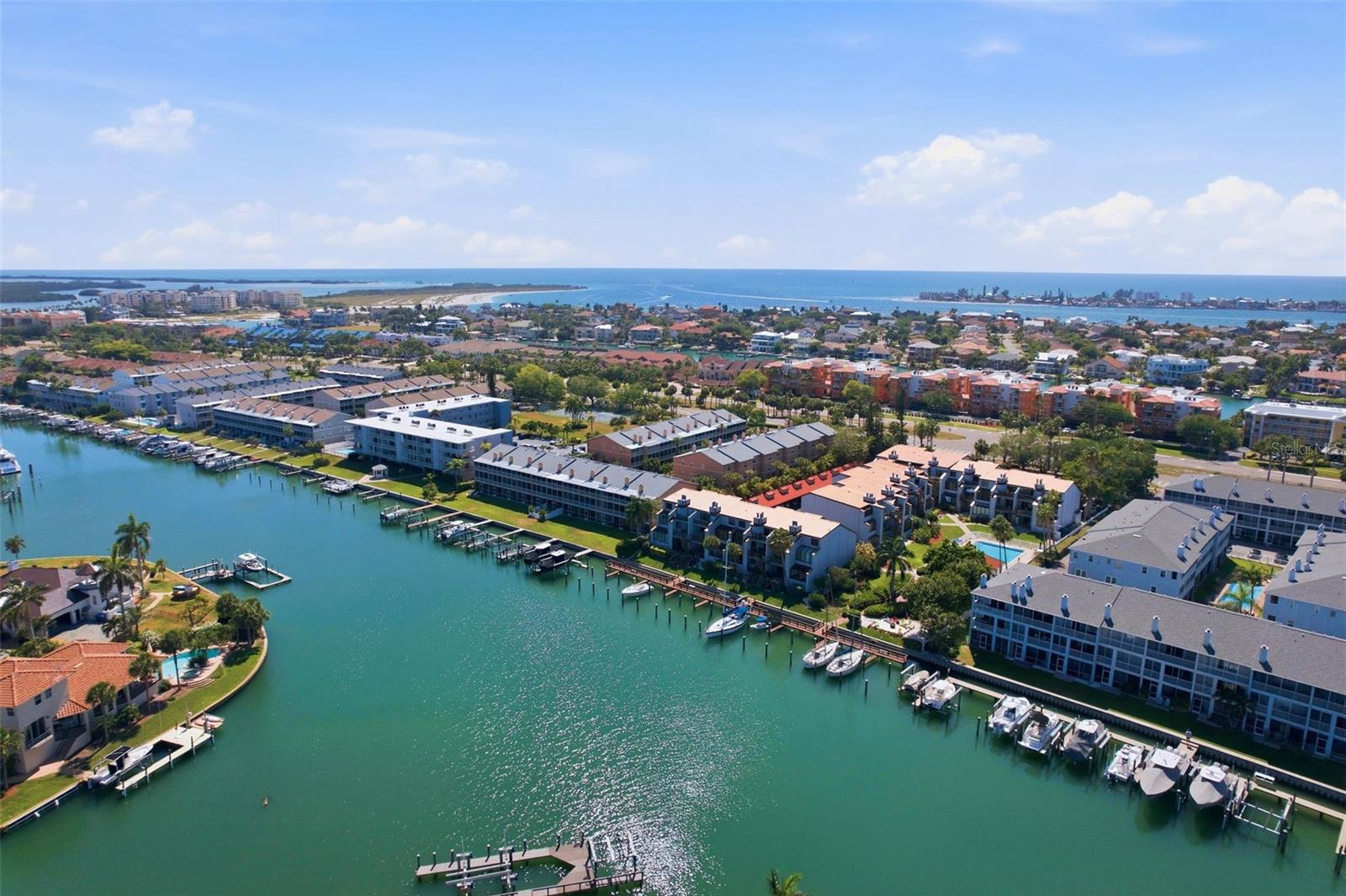 PALM ISLAND TWNHMS - Residential