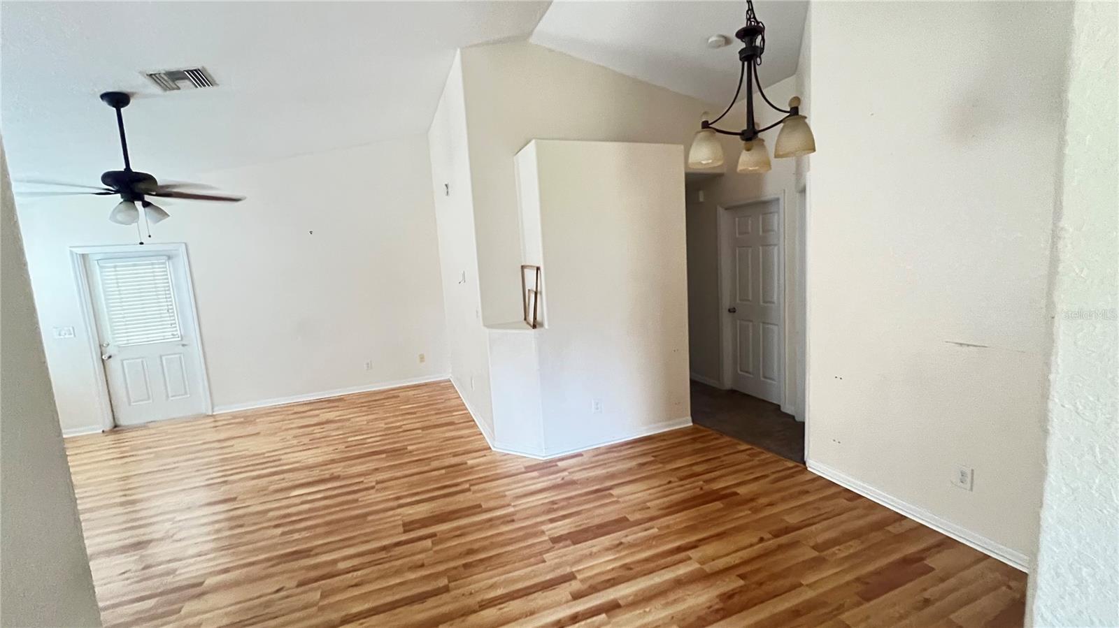 AUBURNDALE HEIGHTS - Residential