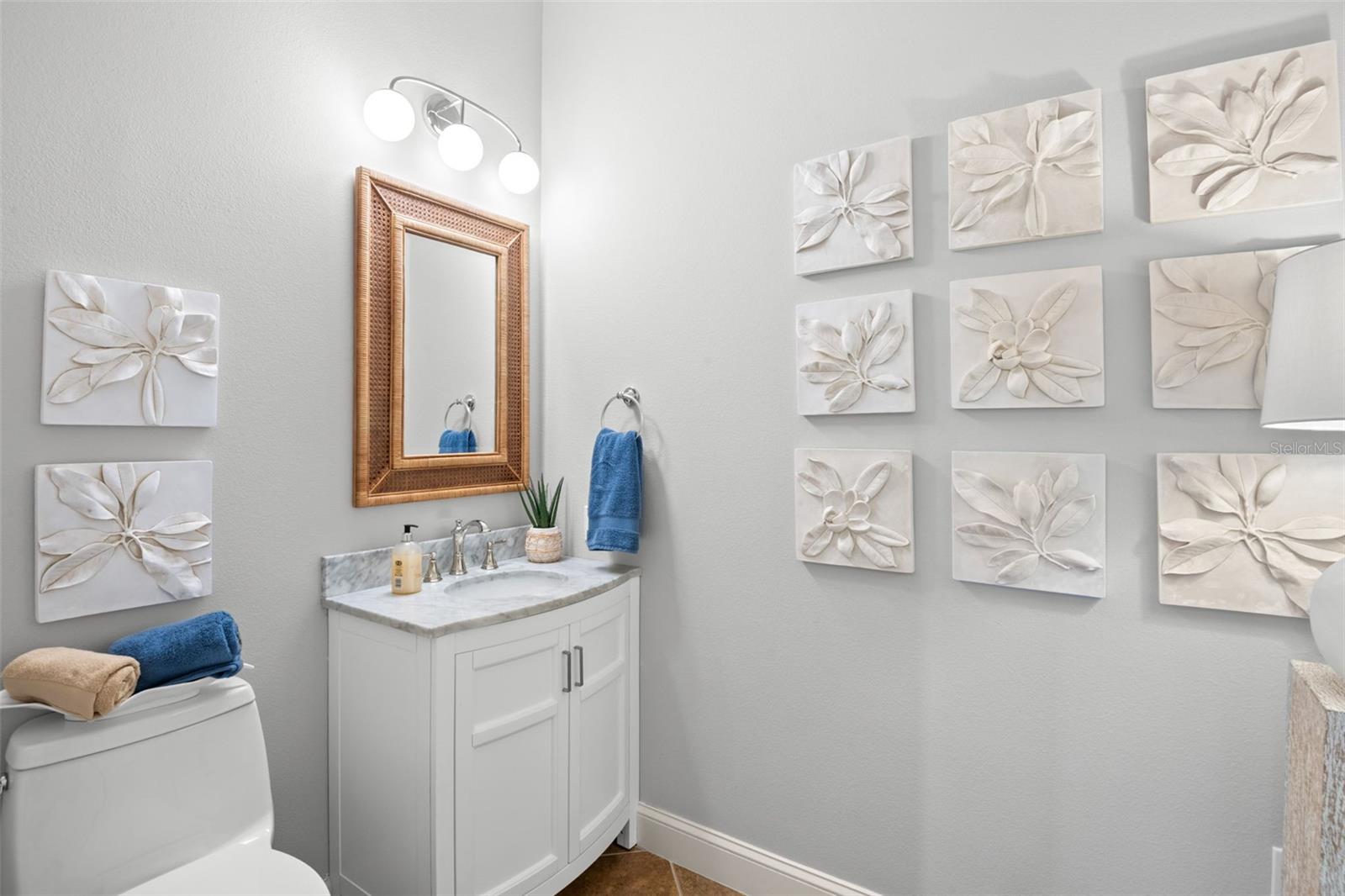 MARINA BAY CAPTIVA CONDOS - Residential