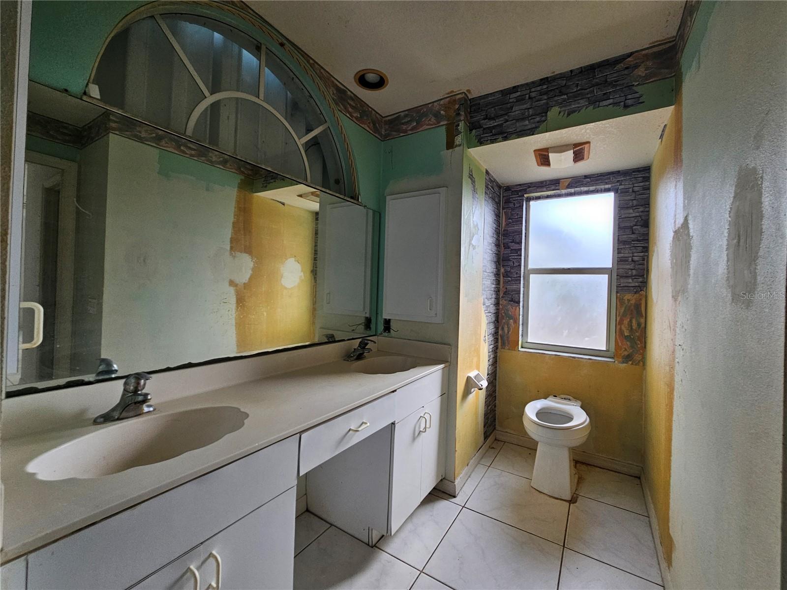 WARM MINERAL SPGS - Residential