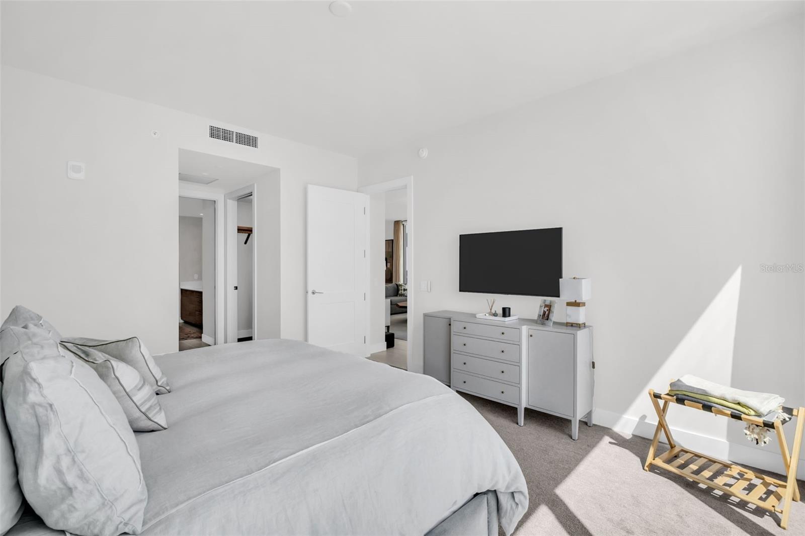 SALTAIRE CONDOMINIUM - Residential