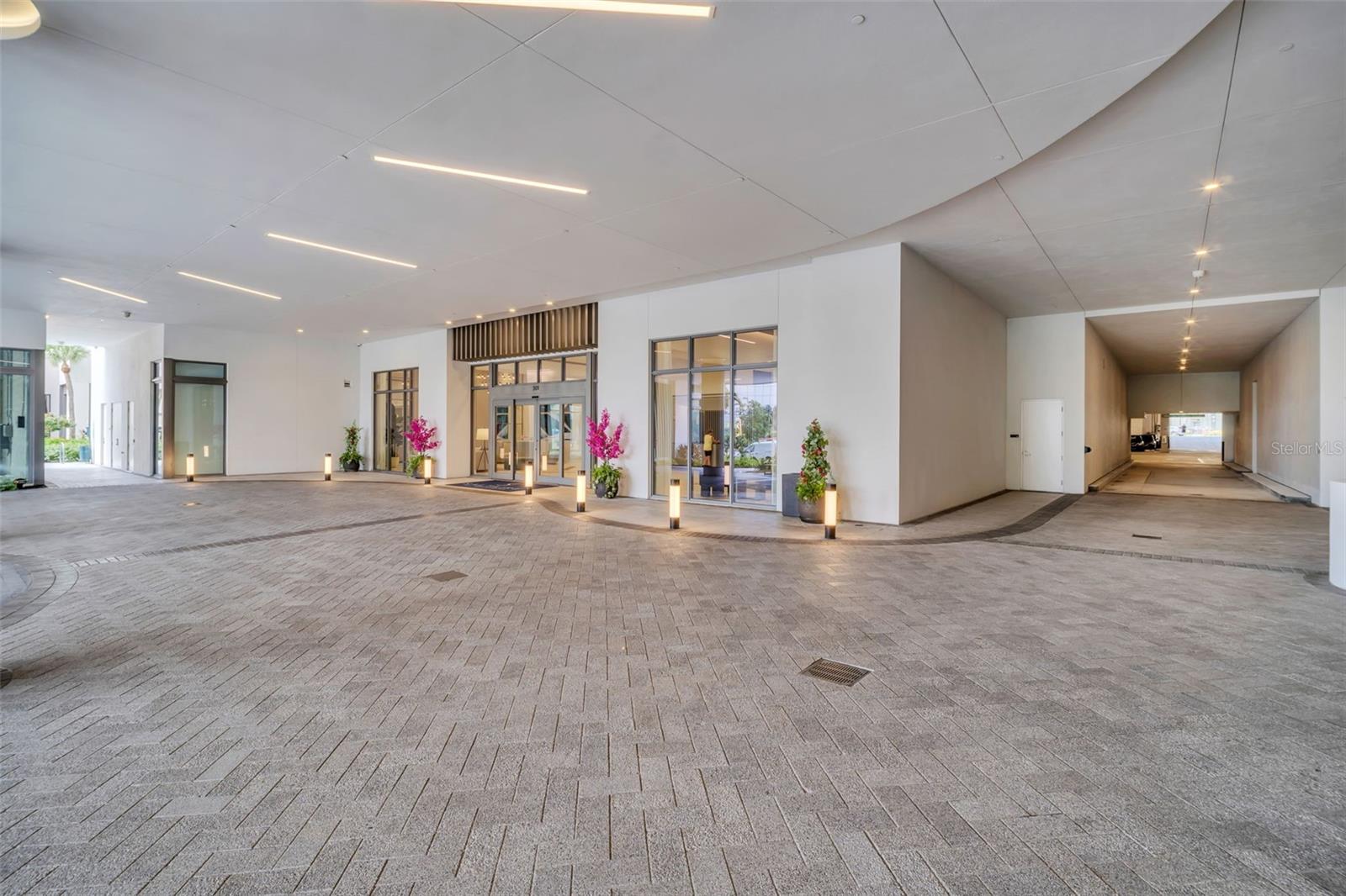 SALTAIRE CONDOMINIUM - Residential