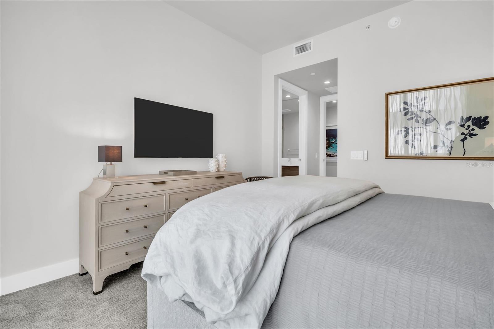 SALTAIRE CONDOMINIUM - Residential