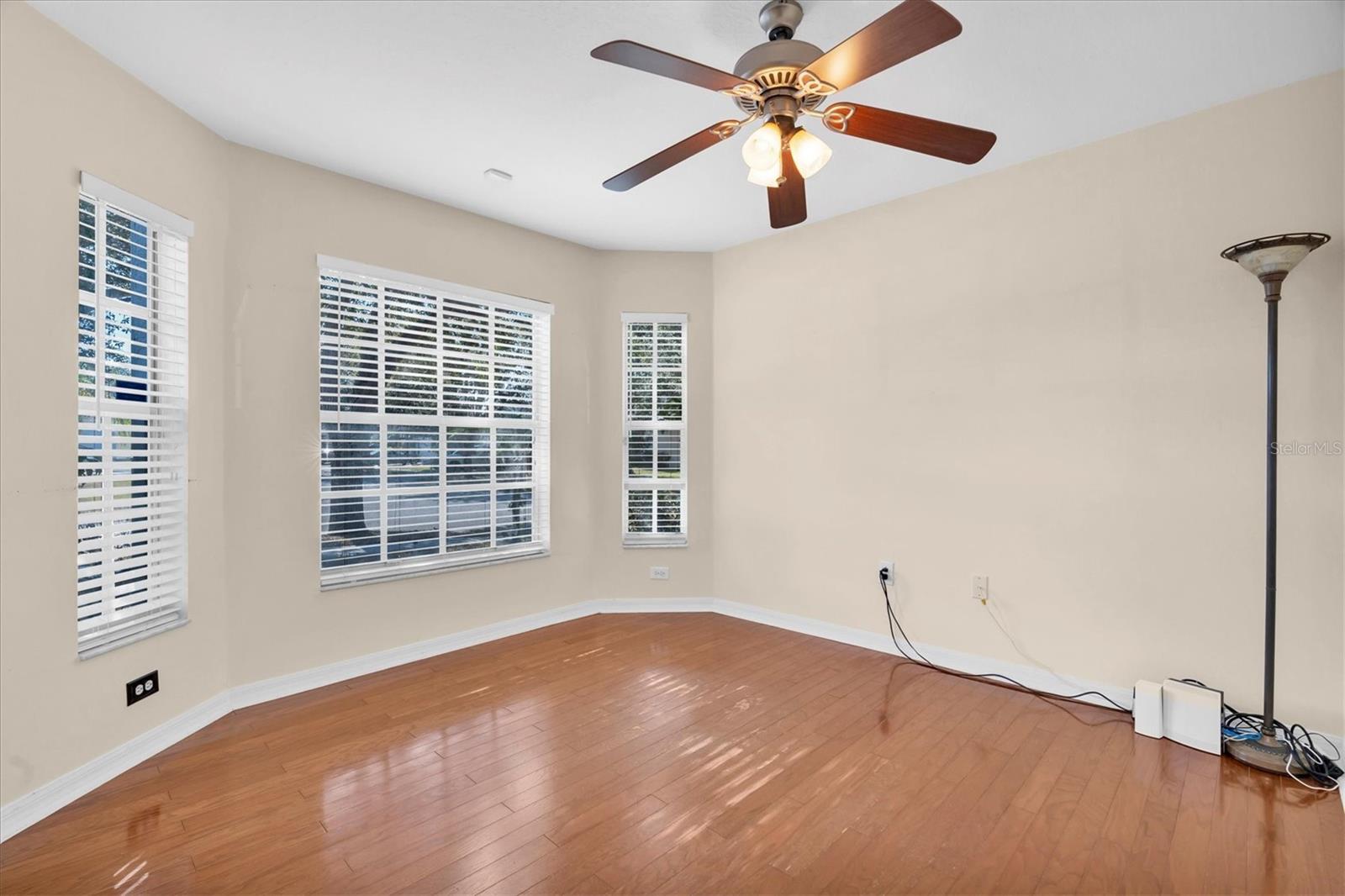 LAKESIDE TR B - Residential