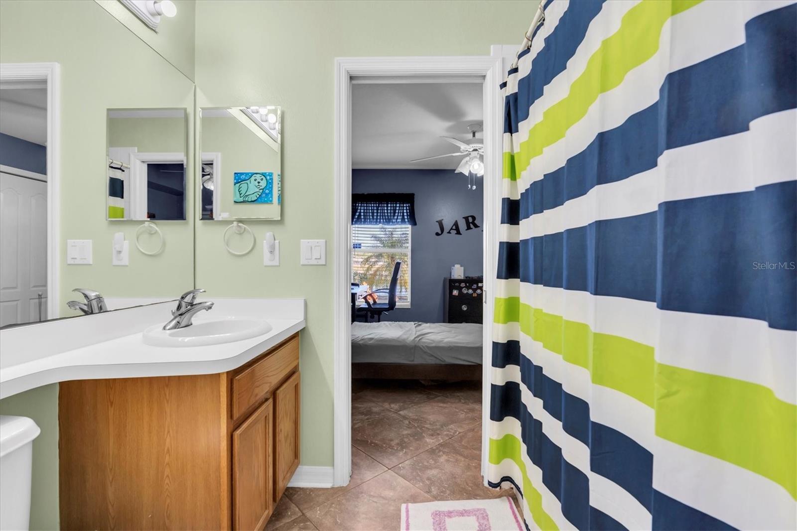 LAKESIDE TR B - Residential