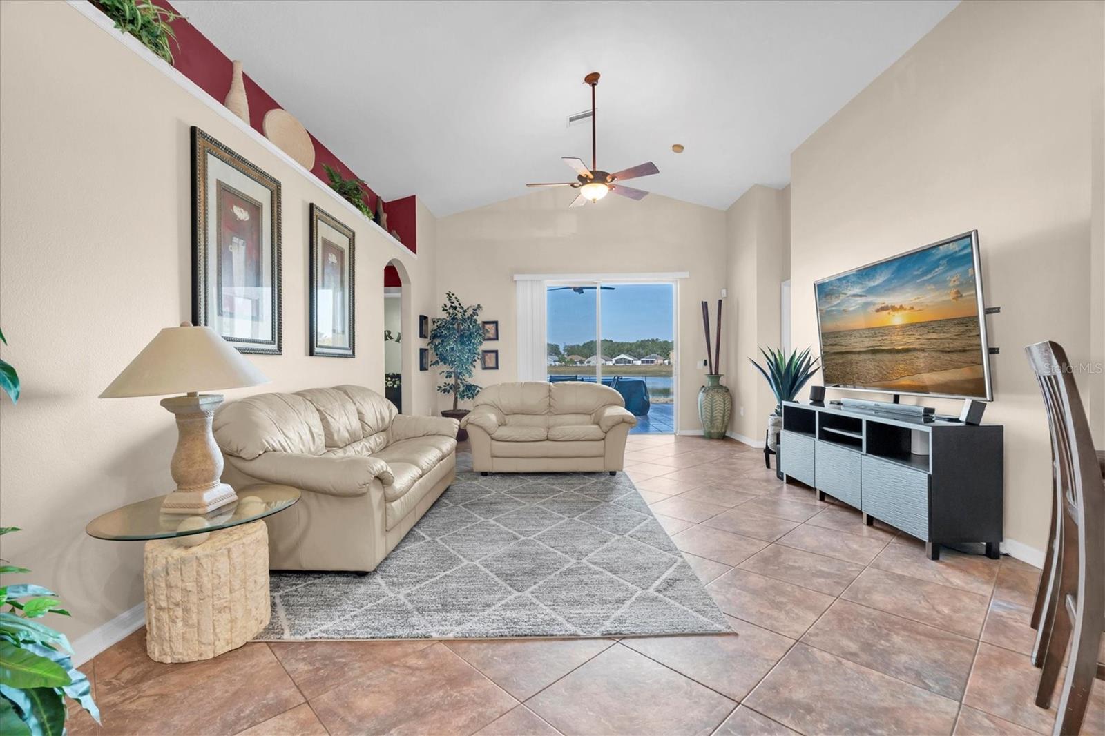 LAKESIDE TR B - Residential