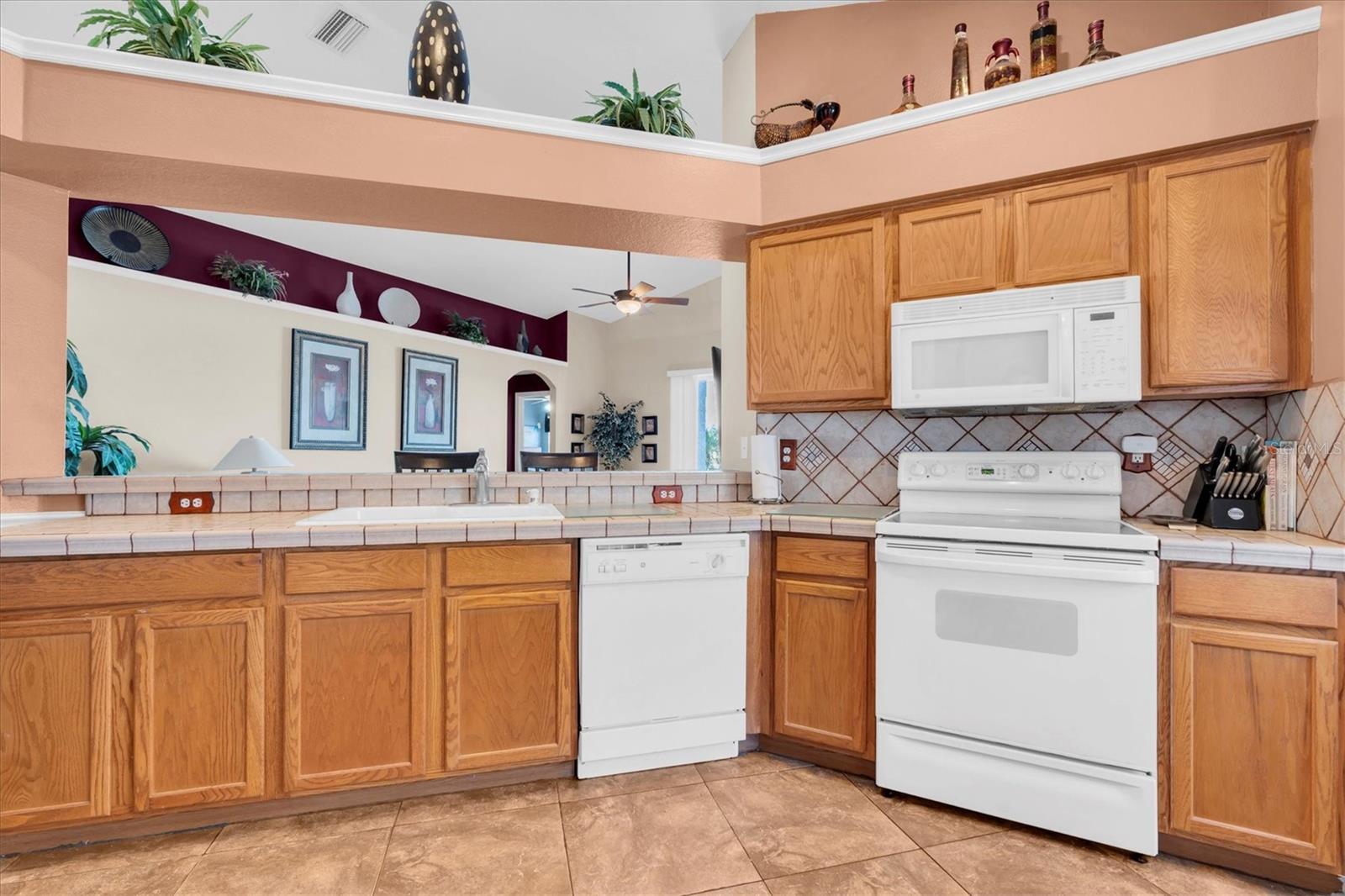 LAKESIDE TR B - Residential