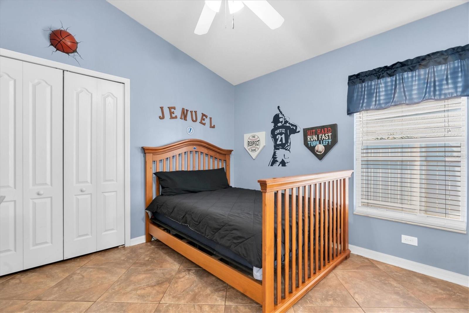 LAKESIDE TR B - Residential