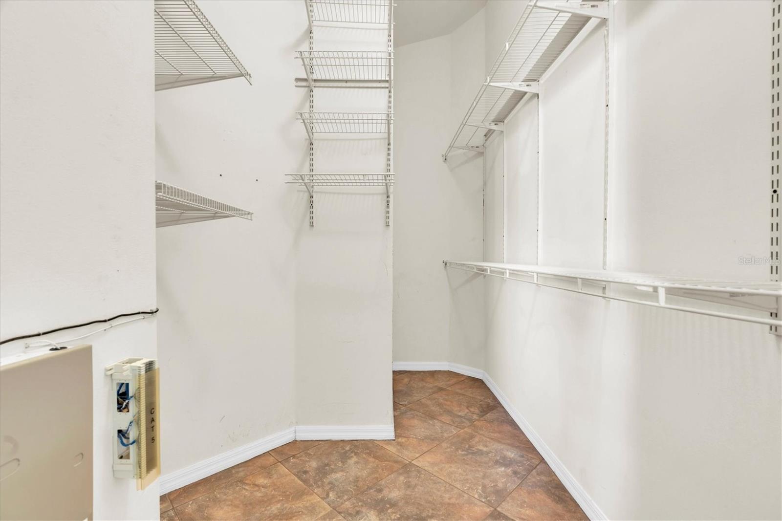 LAKESIDE TR B - Residential