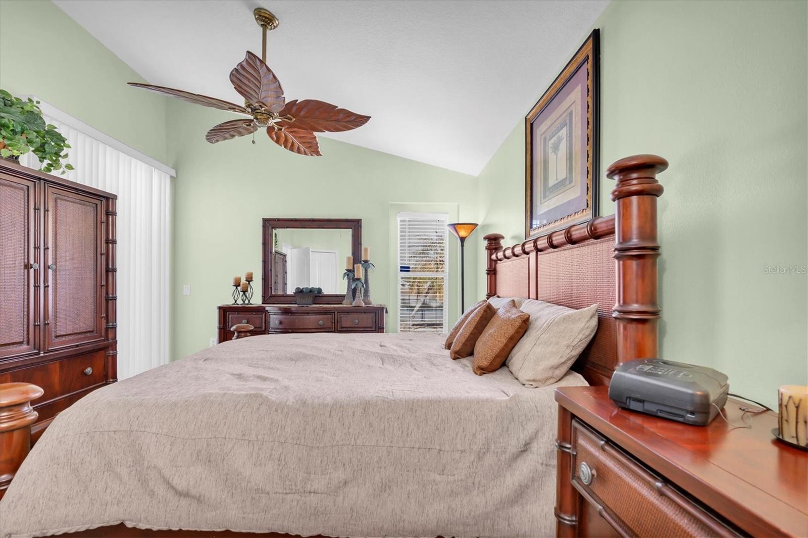 LAKESIDE TR B - Residential