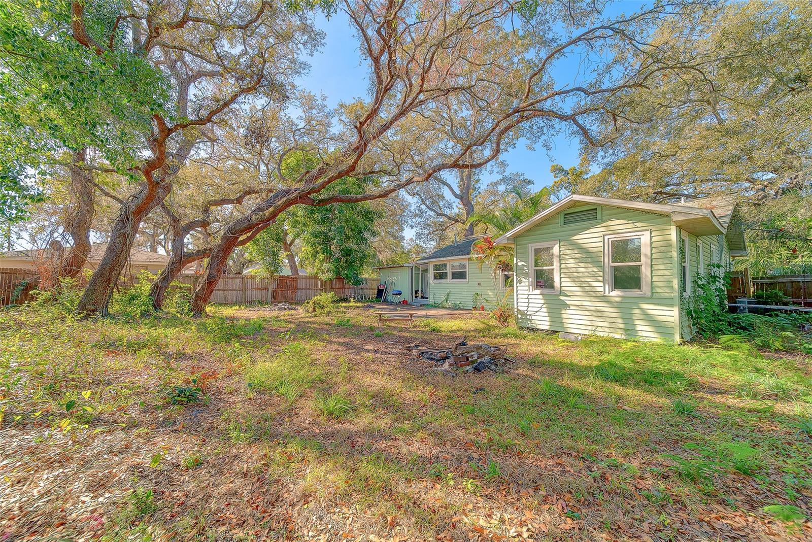 LAKEVIEW HEIGHTS - Residential