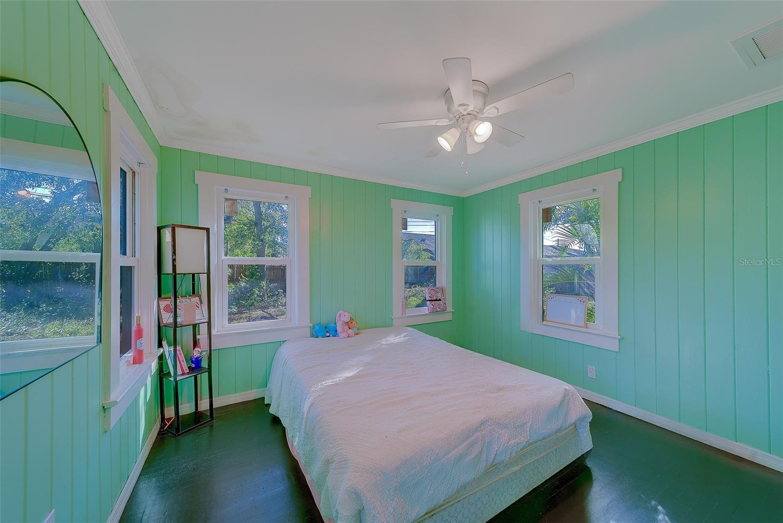 LAKEVIEW HEIGHTS - Residential