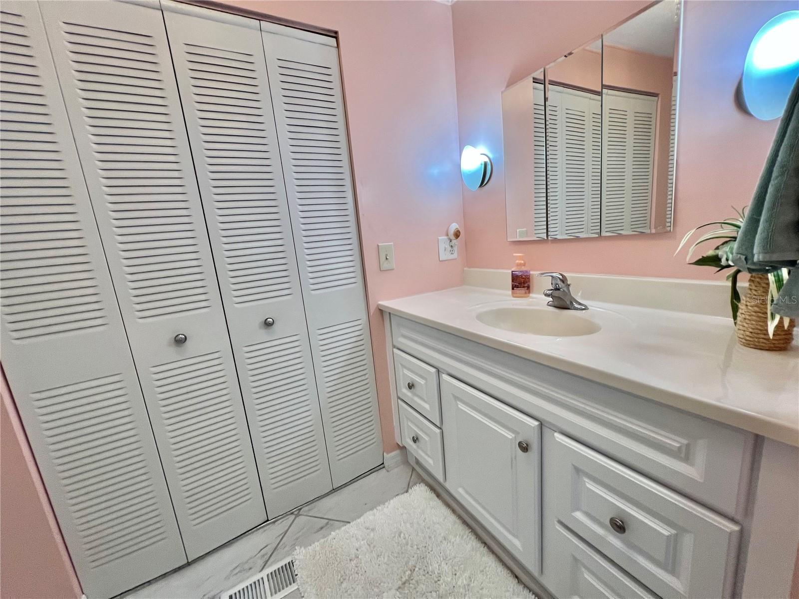 HAWTHORNE AT LEESBURG A COOP - Residential