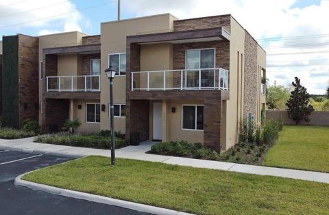 Photo of 3229 Brasilia Avenue, Kissimmee, FL 34747 (MLS # S5143074)