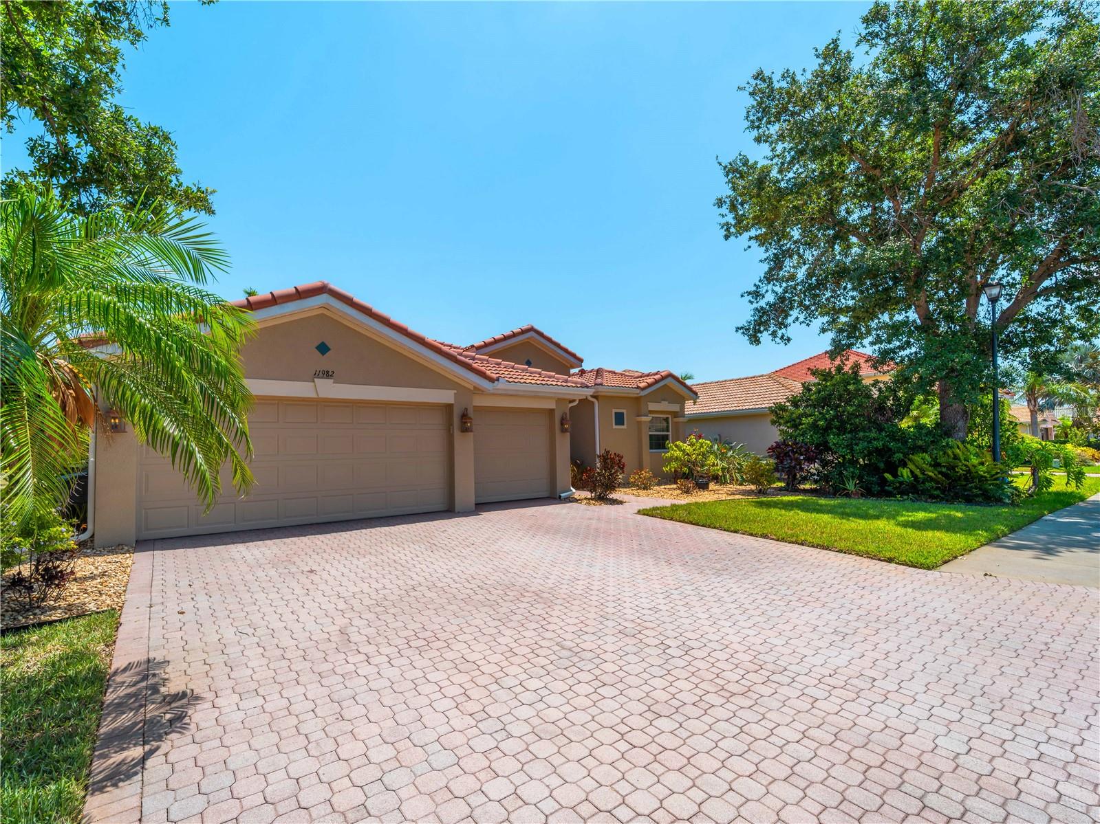 11982 GRANITE WOODS LOOP