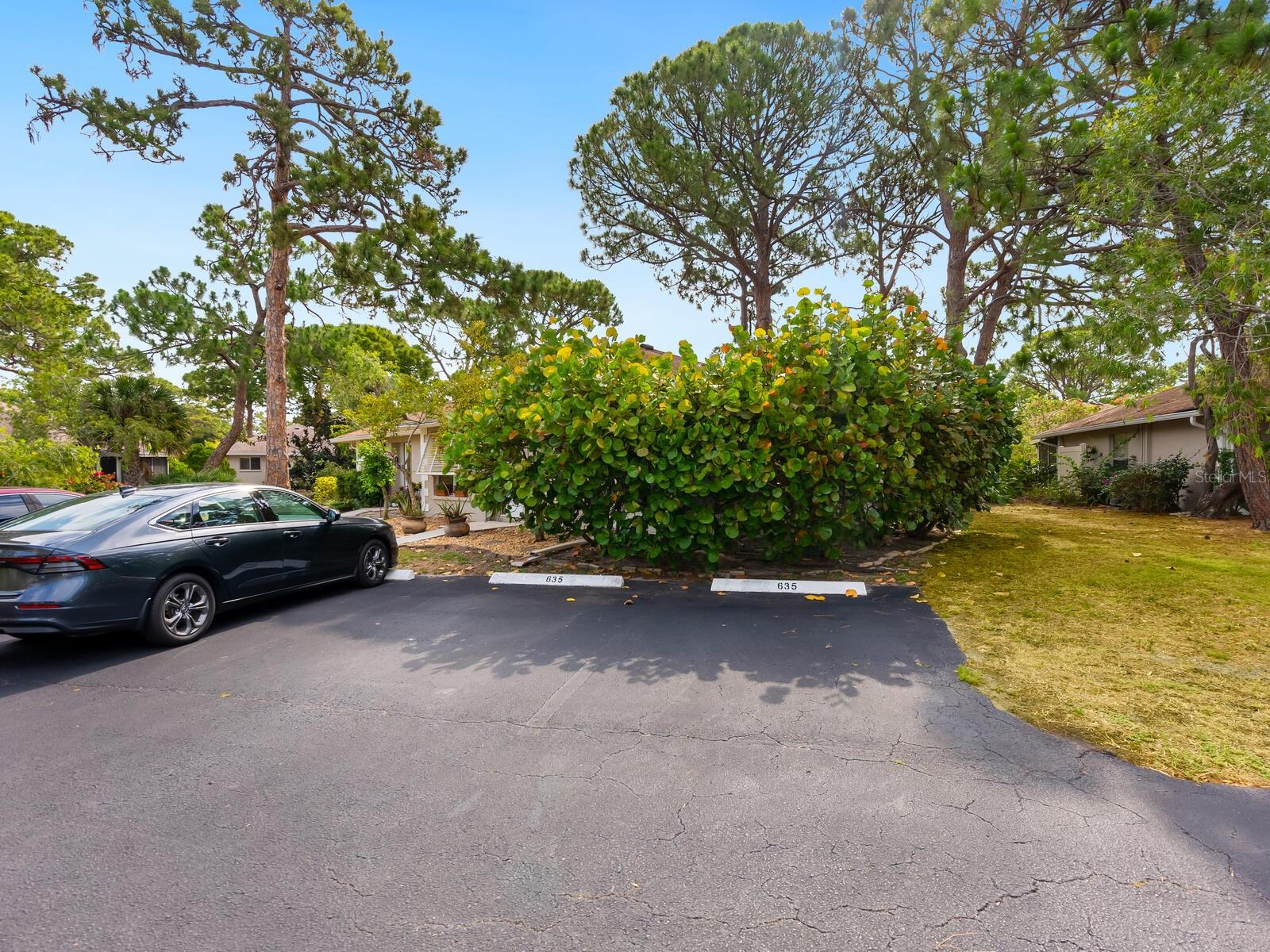 635 N JEFFERSON AVENUE 635