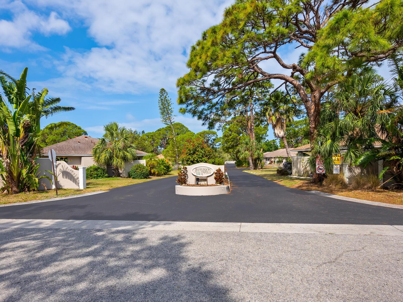 JEFFERSON PINES - Residential