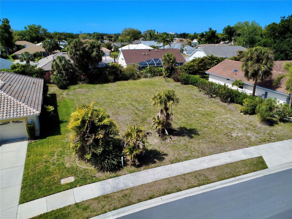 Photo of 565 Park Estates Square, Venice, FL 34293 (MLS # N6143598)